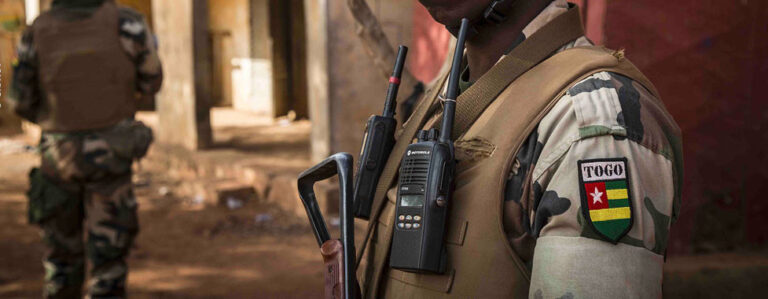 TOGO SODJA EN UNIFORME
